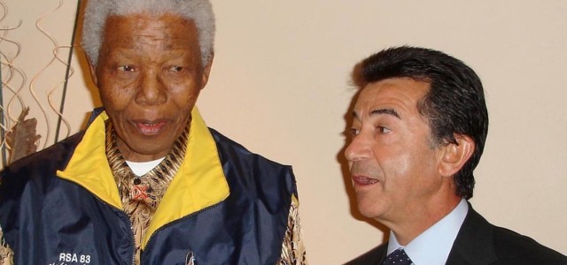 Vela e lutti, il saluto di Shosholoza a Nelson Mandela