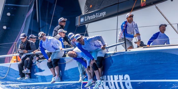 52 Super Series, Azzurra subito sugli scudi