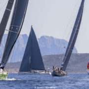 Loro Piana Superyacht Regatta, Magic Carpet 3 e Silencio sono i primi leader