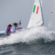 Hempel World Cup Series, ad Enoshima ancora vento e onda