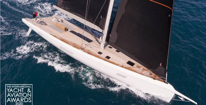 Vela e Maxi, il Maxi Dolphin MD 75 di Mills in gara al The International Yacht&Avation Awards