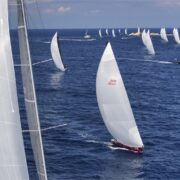 Rolex Swan Cup, il vento leggero non blocca i ClubSwan 36