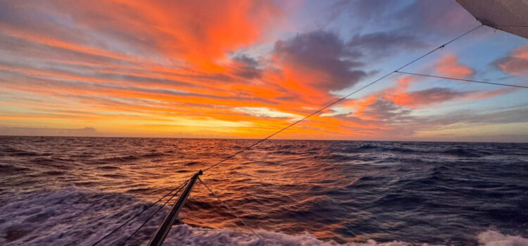 Vendée Globe, close racing and a new leader